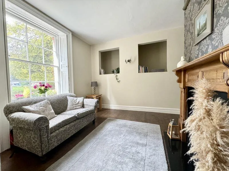 4 bed Character Property