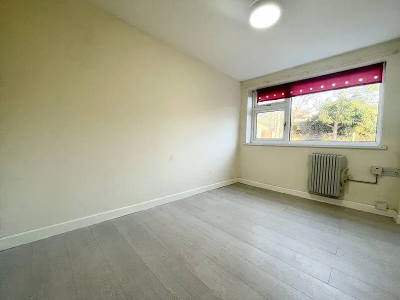 2 bed Commercial Property