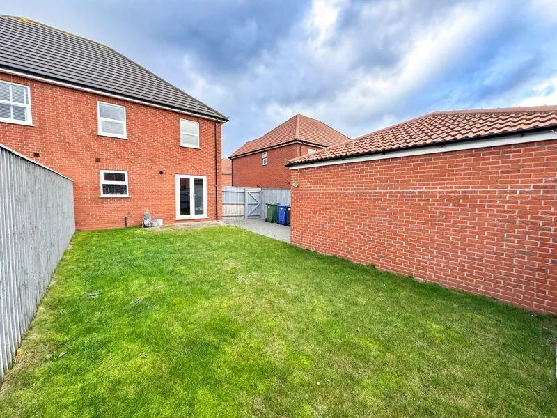 3 bed Semi-Detached