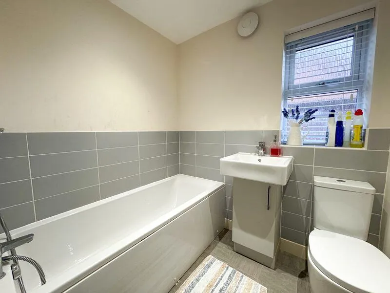 3 bed Semi-Detached