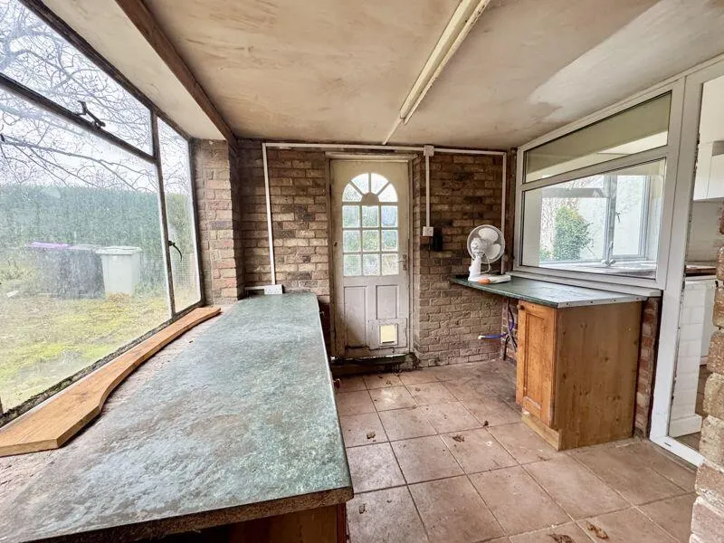 2 bed Character Property