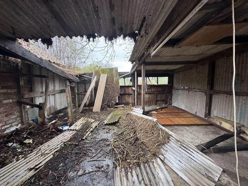 2 bed Character Property