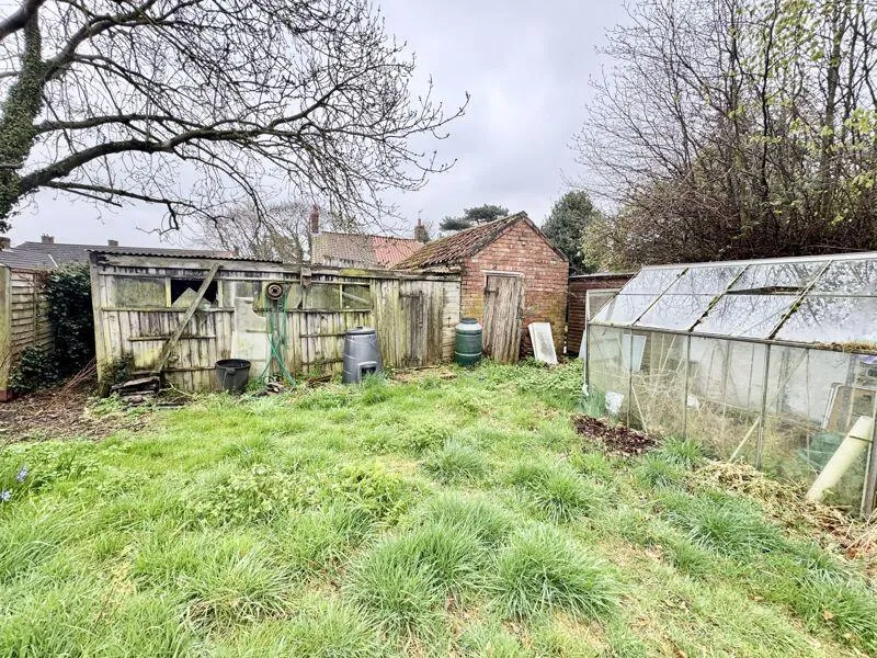 2 bed Character Property
