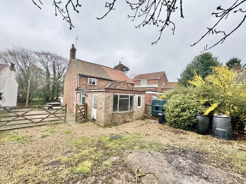 2 bed Character Property
