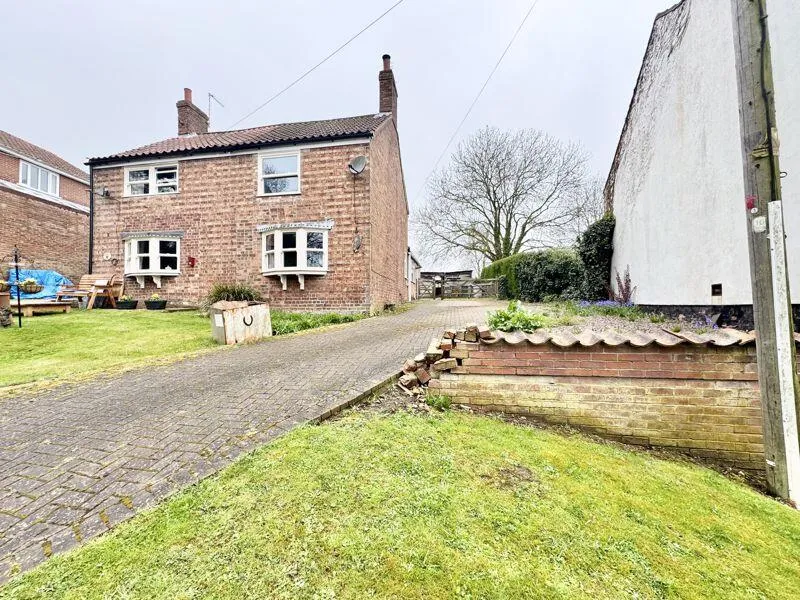 2 bed Character Property