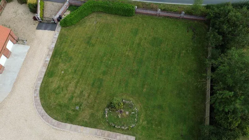 5 bed Detached