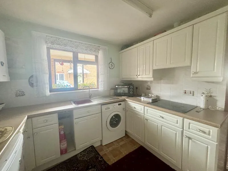 2 bed Detached Bungalow