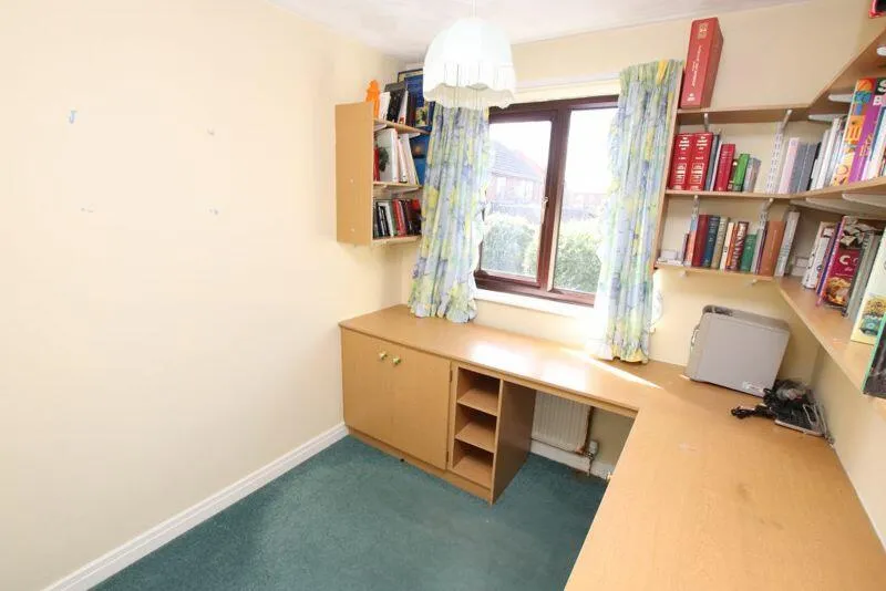 4 bed Detached