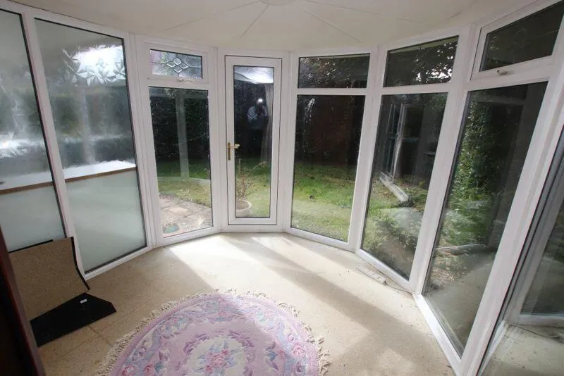 4 bed Detached