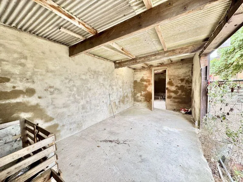 5 bed Barn Conversion