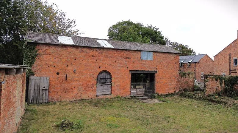 5 bed Barn Conversion