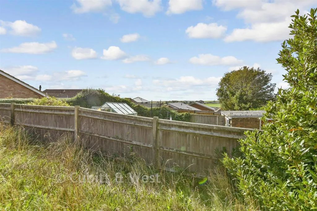 2 bed Semi-Detached Bungalow