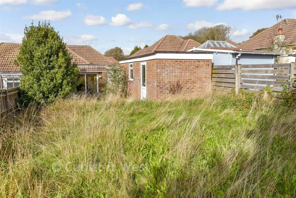 2 bed Semi-Detached Bungalow