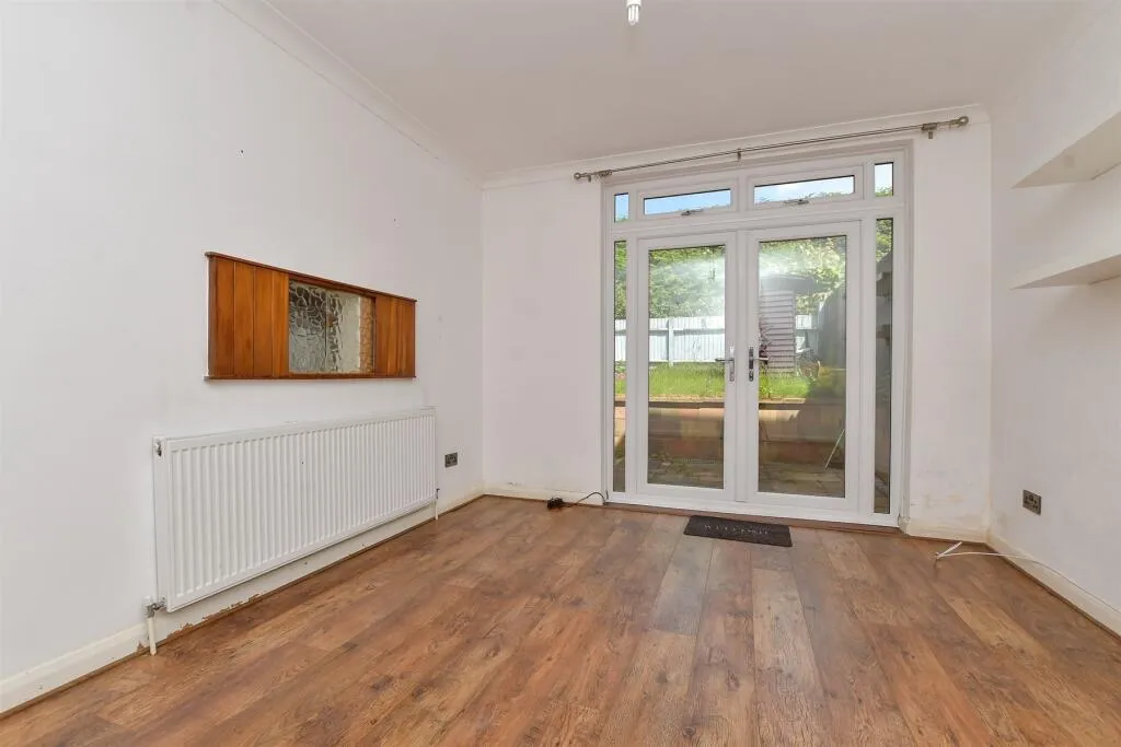 3 bed Terraced