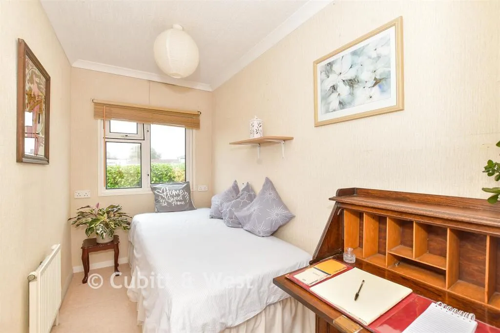 2 bed Park Home