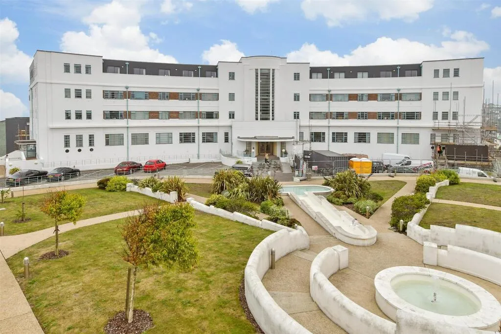 2 bed Apartment