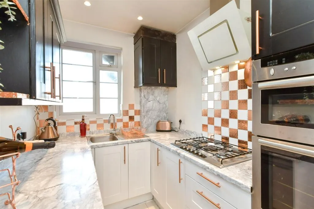 2 bed Apartment