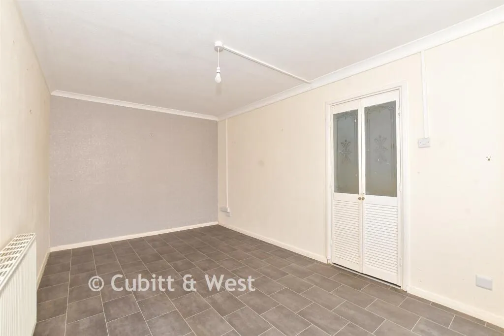 3 bed Terraced
