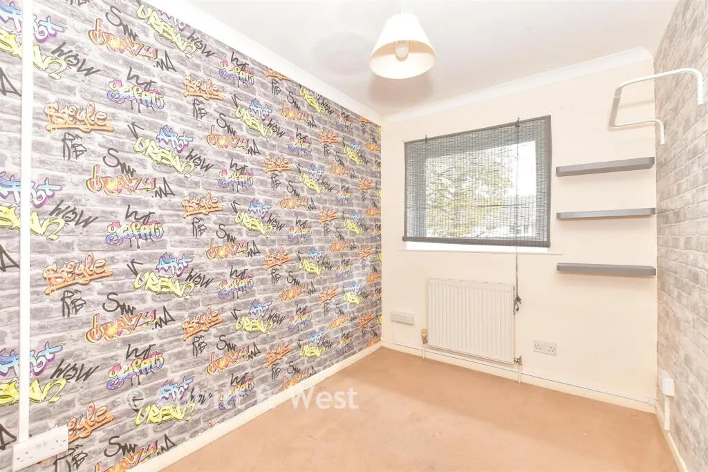 3 bed Terraced