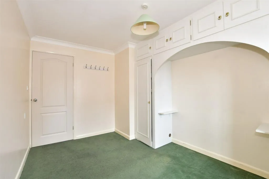 2 bed Retirement Property