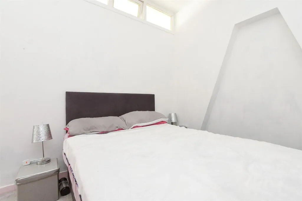 1 bed Apartment