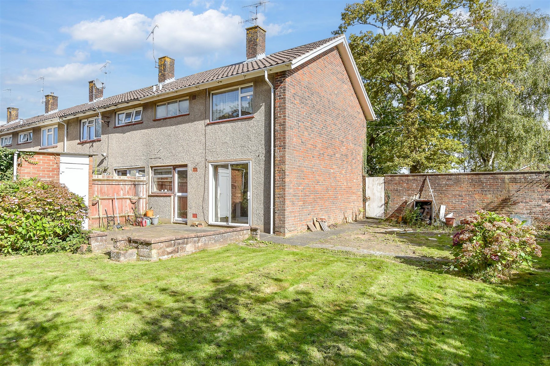 3 bed End of Terrace