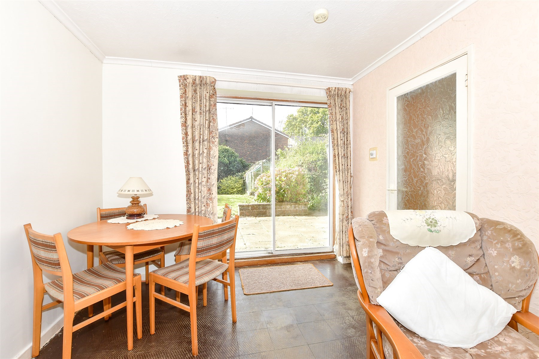 3 bed End of Terrace
