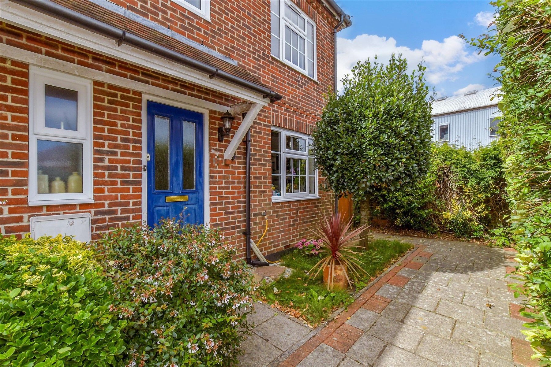 3 bed End of Terrace