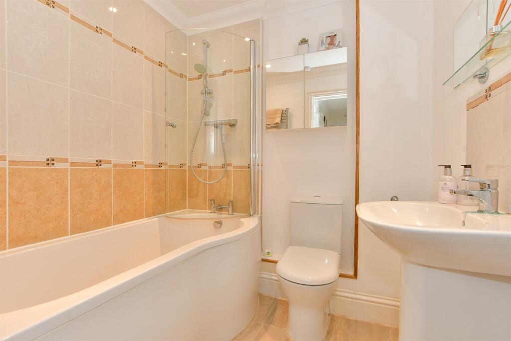 2 bed Apartment