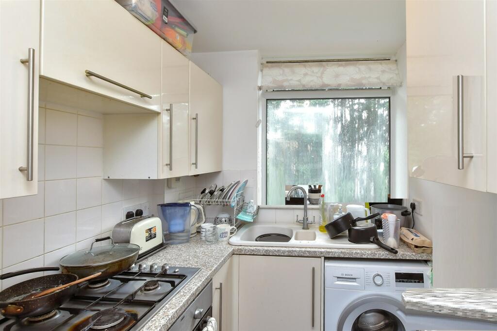 2 bed Apartment