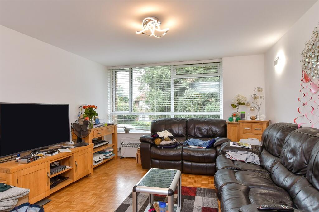 2 bed Apartment