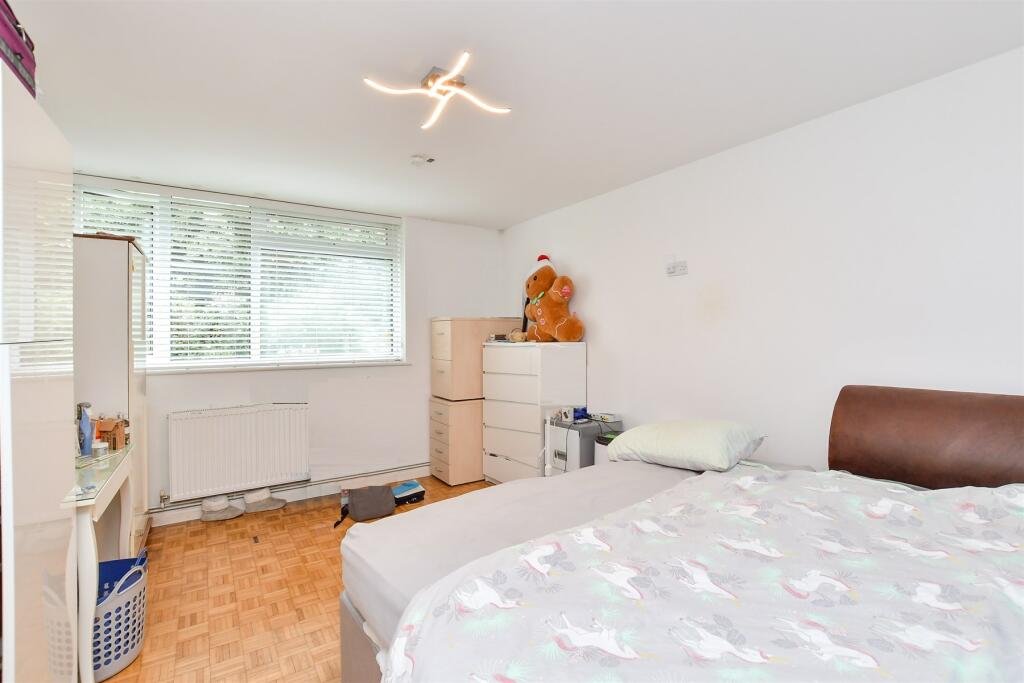 2 bed Apartment