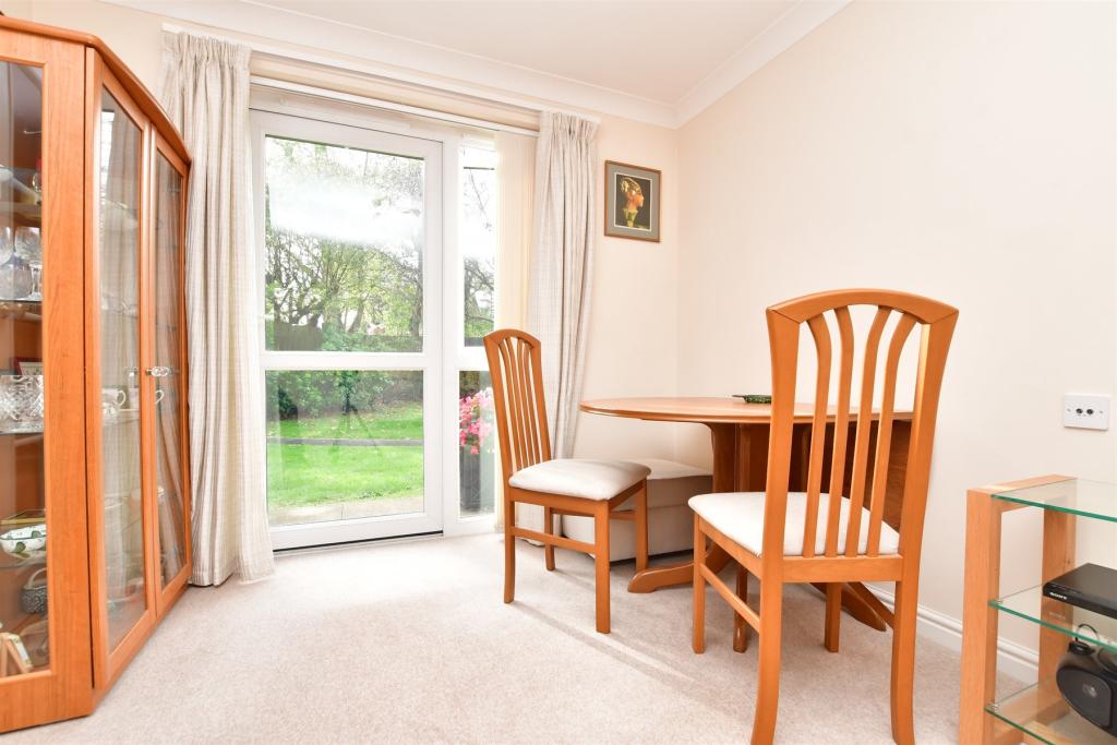 1 bed Retirement Property