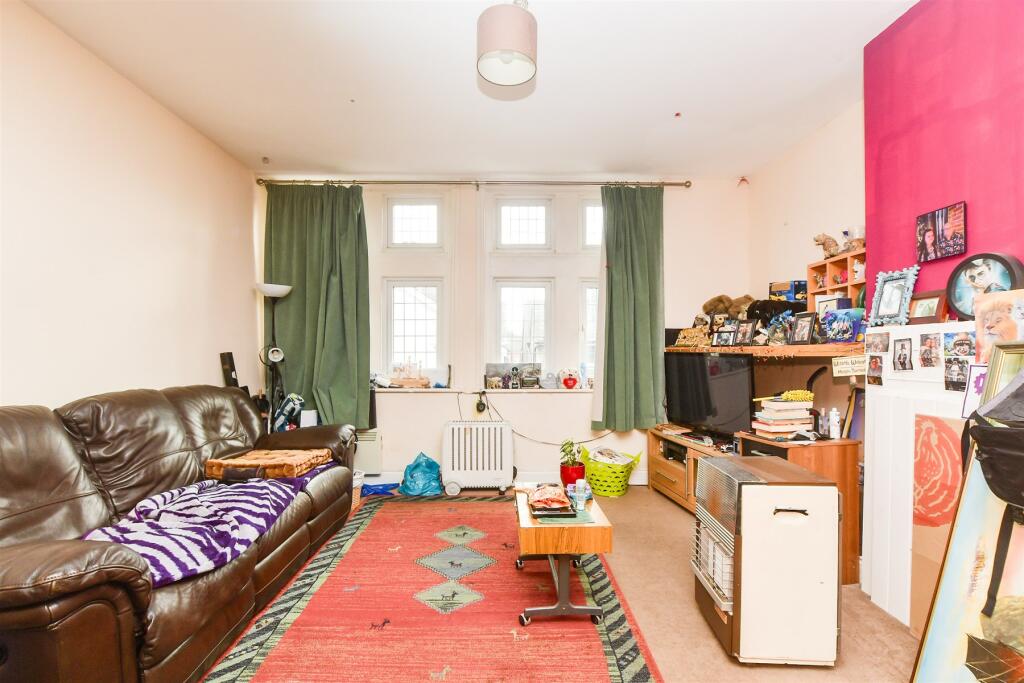 1 bed Apartment