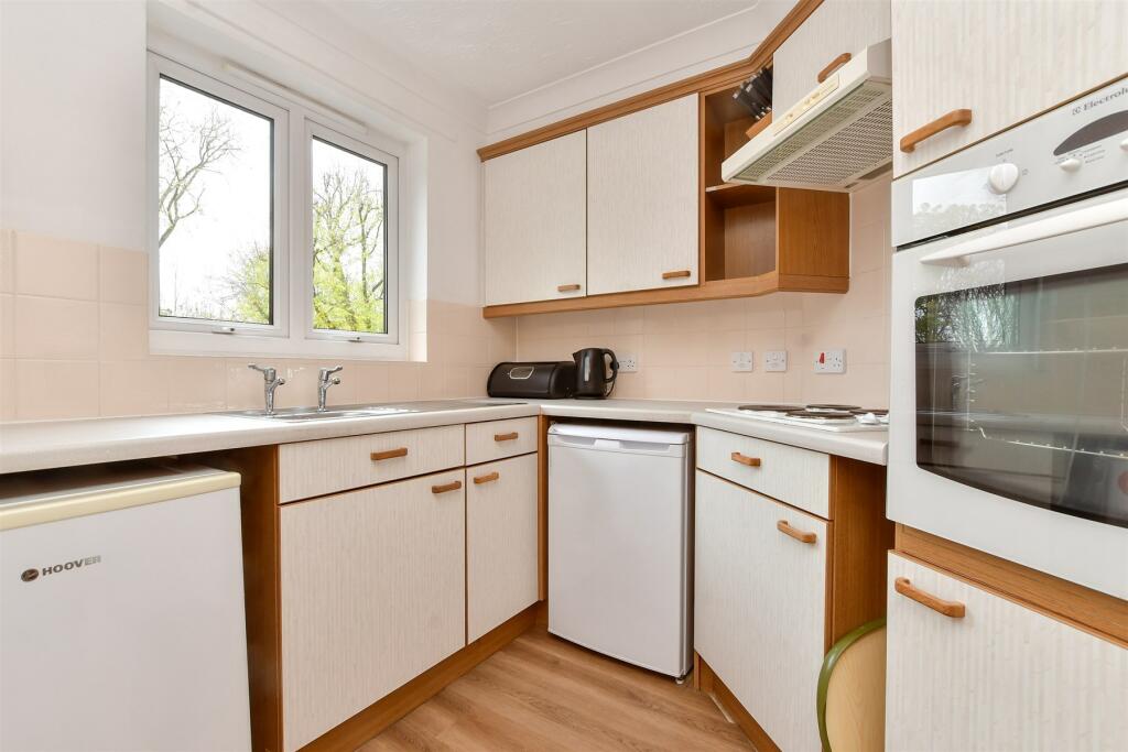 1 bed Retirement Property