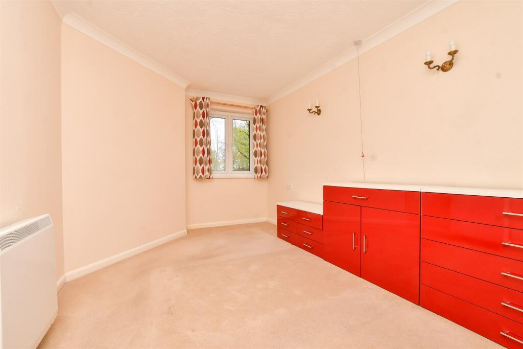 1 bed Retirement Property