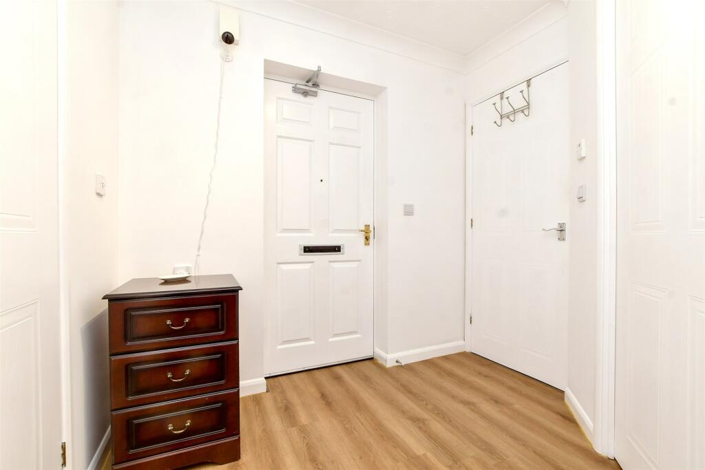 1 bed Retirement Property