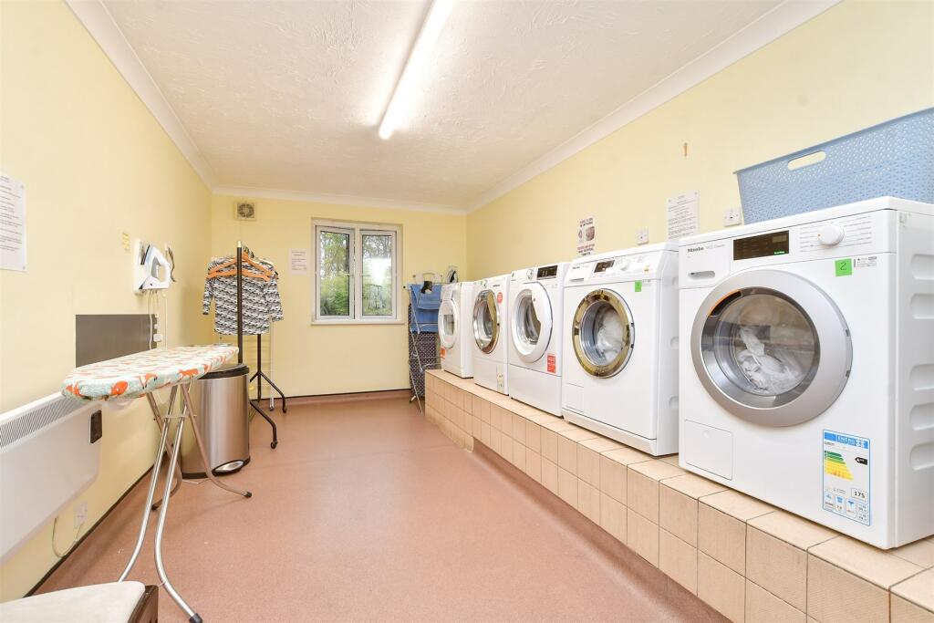 1 bed Retirement Property