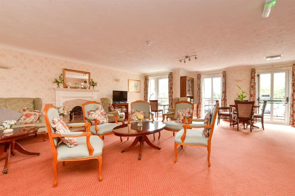 1 bed Retirement Property