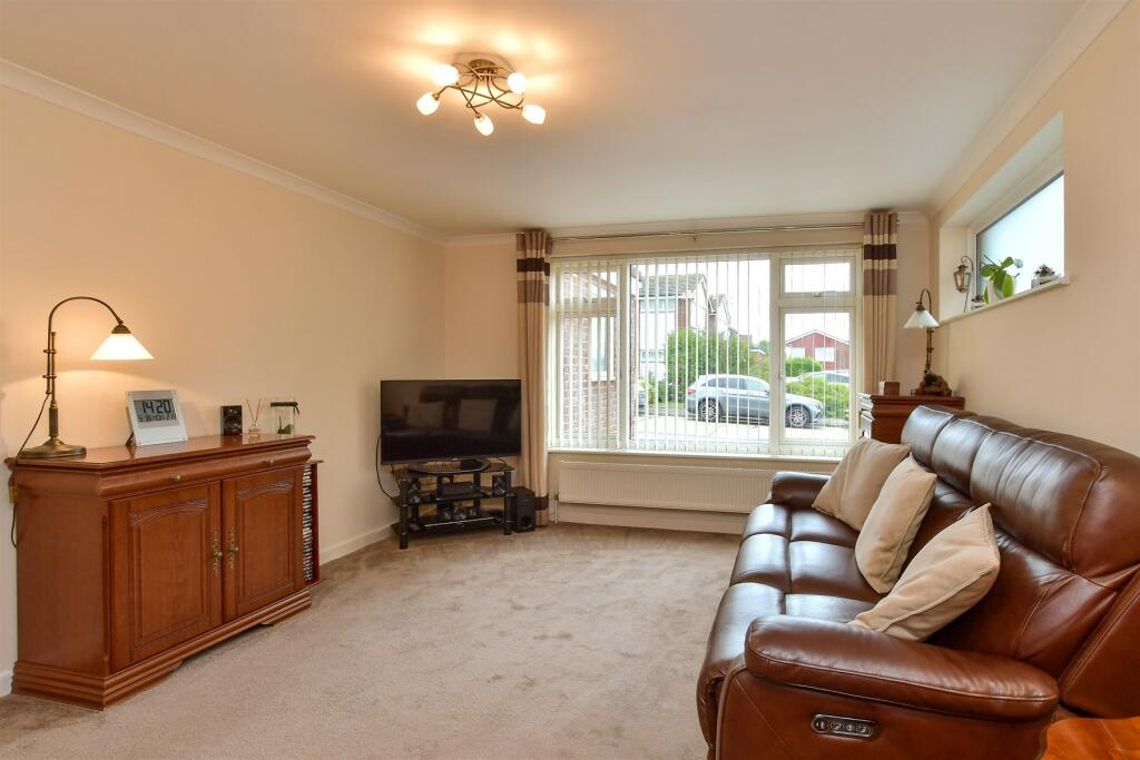 3 bed Semi-Detached
