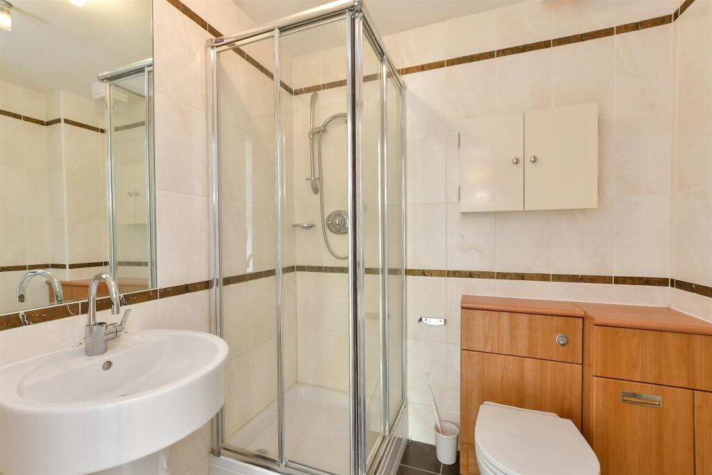 3 bed Town House