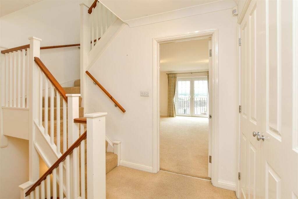 3 bed Town House