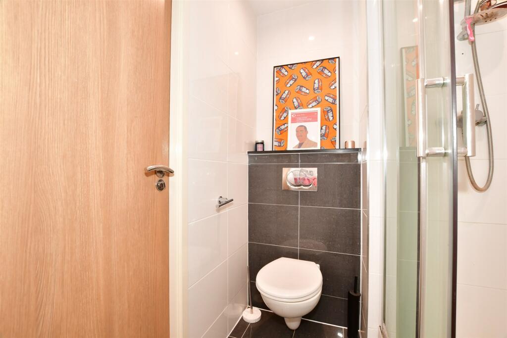 2 bed Apartment