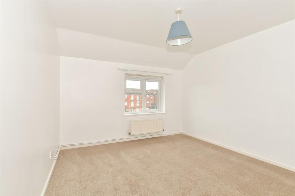 2 bed Apartment
