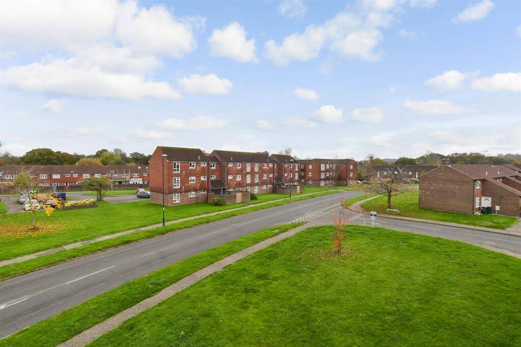 2 bed Apartment