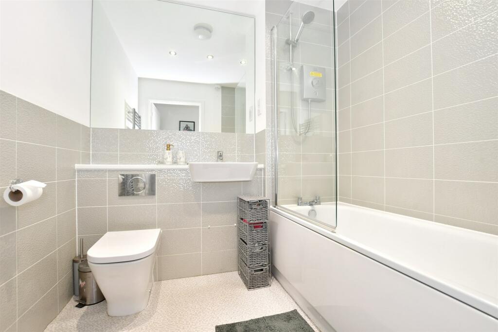 2 bed Apartment