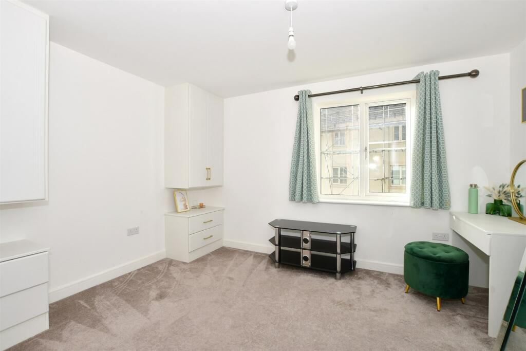 2 bed Apartment