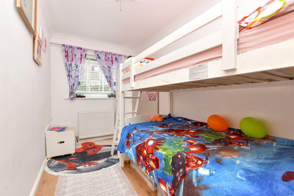 2 bed Ground Flat
