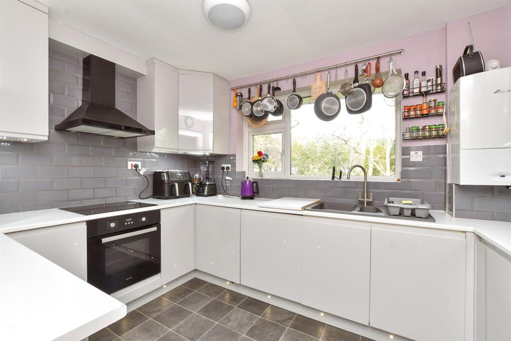 2 bed Apartment