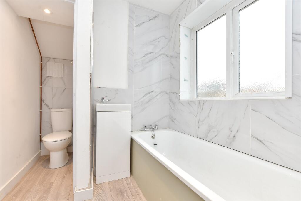 1 bed Ground Maisonette